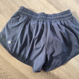 Lululemon New W/Out Tags Hotty Hot Shorts Size 4 in Navy
